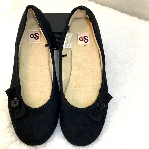 SO Black Flats, Size 9M
